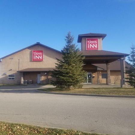 Joys Inn Innisfail, Ab Екстериор снимка