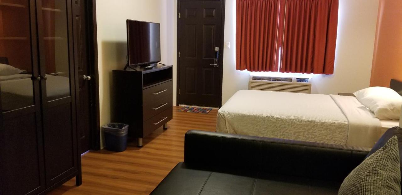 Joys Inn Innisfail, Ab Екстериор снимка