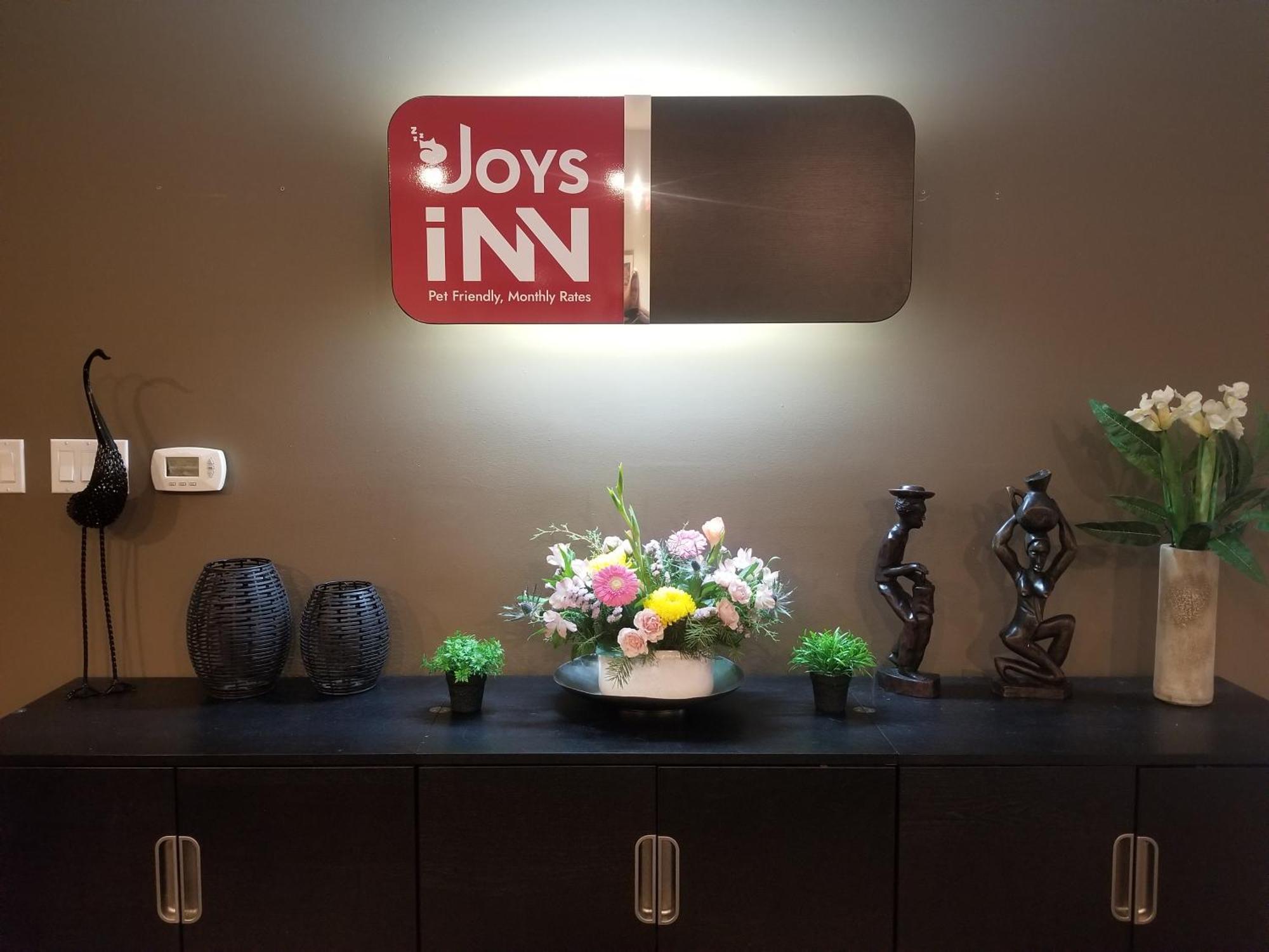 Joys Inn Innisfail, Ab Екстериор снимка
