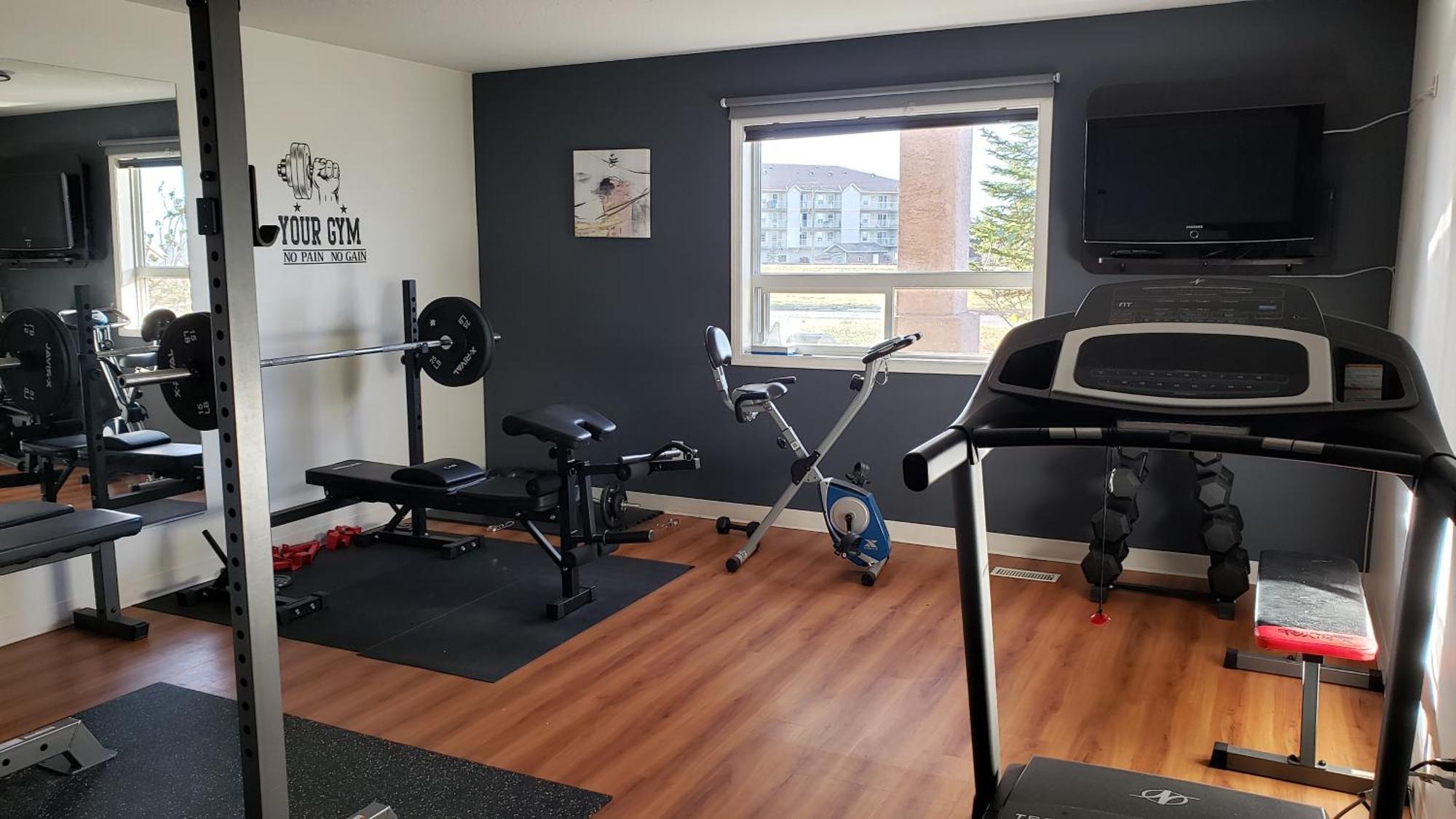Joys Inn Innisfail, Ab Екстериор снимка