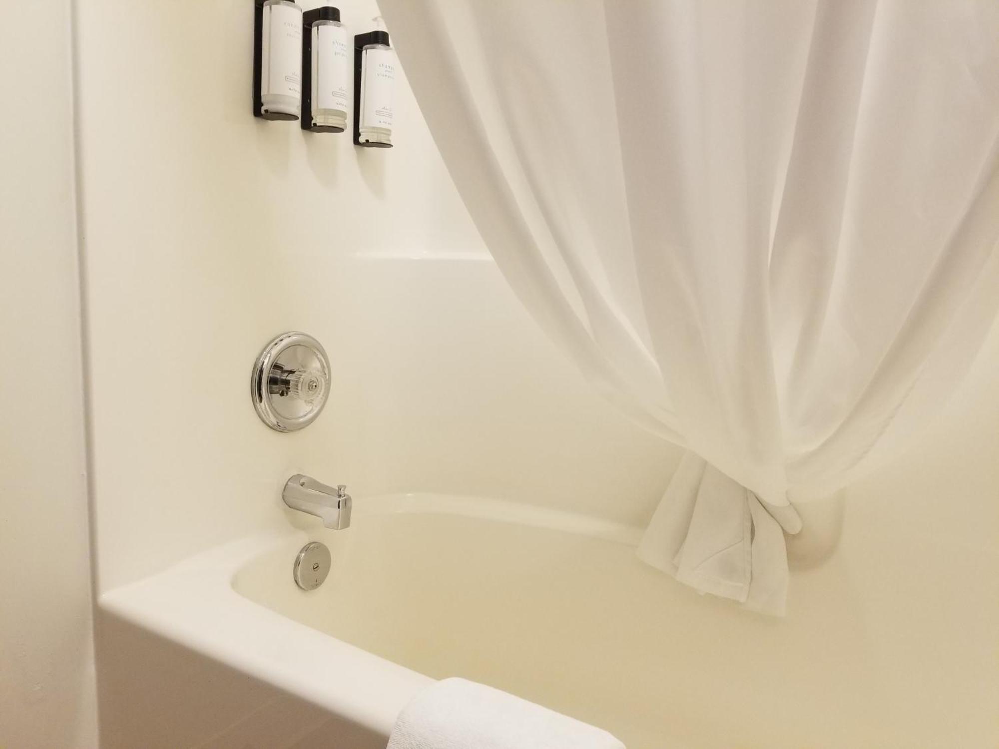 Joys Inn Innisfail, Ab Екстериор снимка